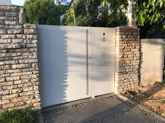 תיבת דואר מעוצבת גיחון בנוי - גימור שחור מט (מובנית בקיר/עמוד/שער) - דגם 3-2