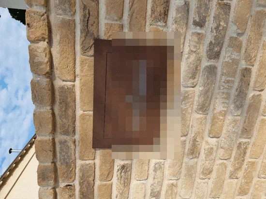 תיבת דואר מעוצבת גיחון - גימור ברונזה/נחושת (מובנית בקיר/עמוד/שער) - דגם 4-1